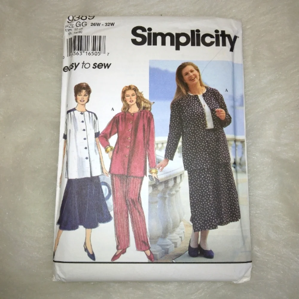 SIMPLICITY 9389 Sz 26W-32W Women's separates button front top pants 6 go…